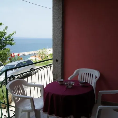 On Second Floor With Big Terrace A7 21 Živogošće